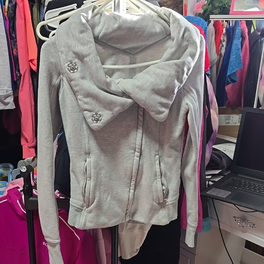 Lululemon Karmacollected Light Gray Cotton Zip Snap Jacket size 4 - Picture 3 of 9